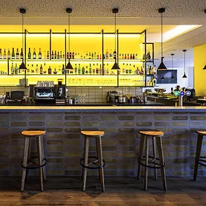 Mercure Domaine De Marlioz & Отель